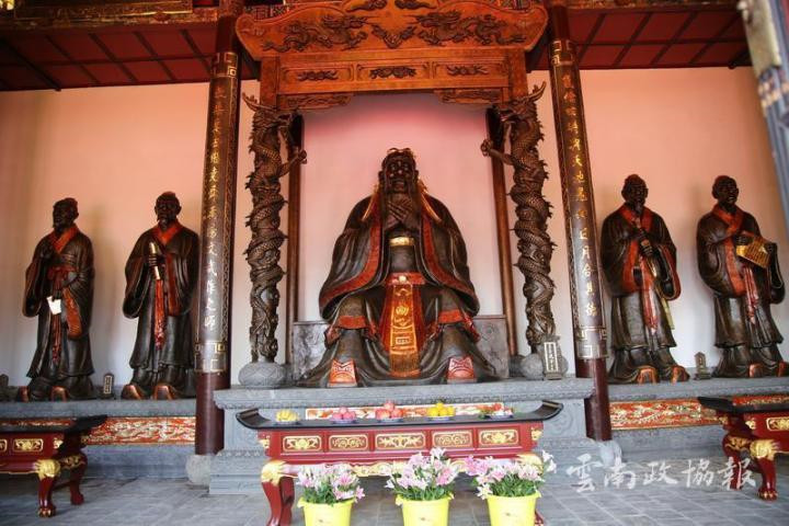 政协助力 云南建成全国最大孔子铜像